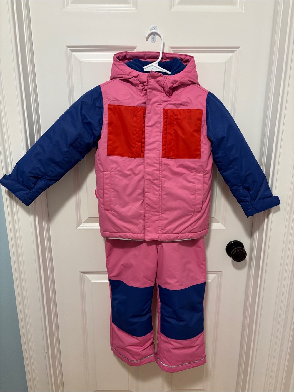 Hanna Anderson Kids Pink & Navy Two-Piece Snowsuit with Red Chest Patches Size 5